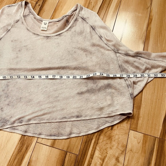 Free People We The Free Tee Sz S Oversized Cropped Light Lavender Gauzy Tie Dye - Picture 3 of 6